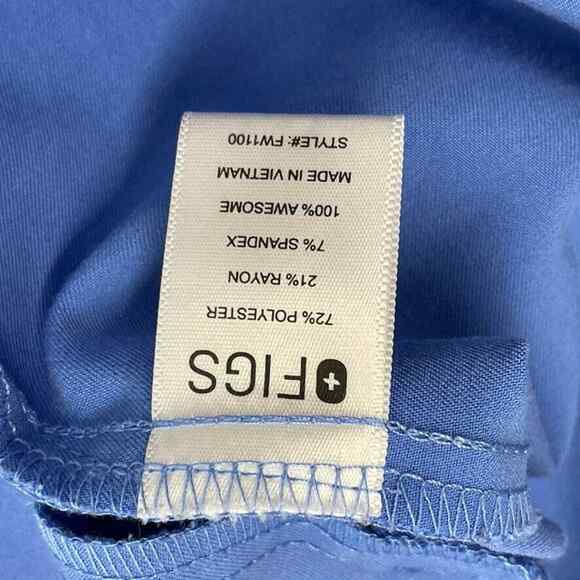 Figs Scrub Top Womens Small Blue Short Sleeve Medical Uniform Two Front Pocket - Picture 10 of 11